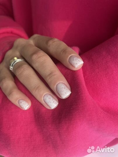 Нужны модели на маникюр