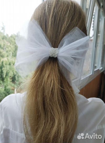 Белый бант (заколка-автомат)