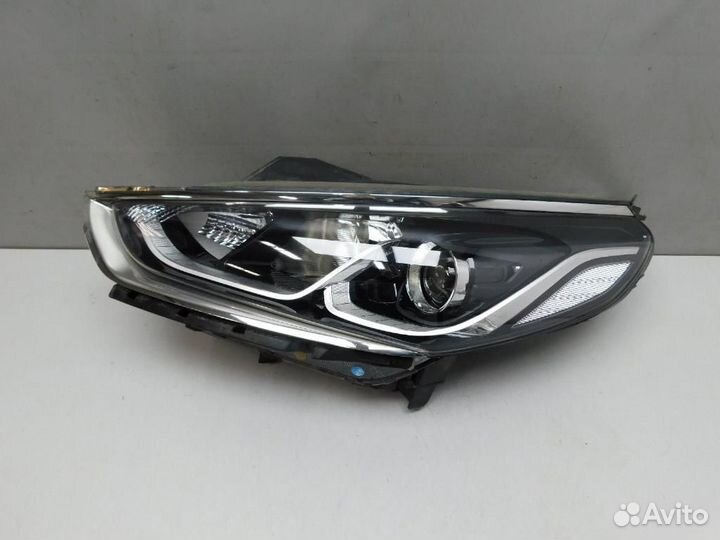Фара левая Hyundai Sonata