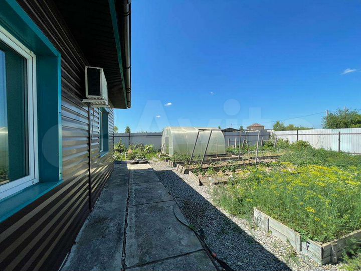 Коттедж 96,8 м² на участке 7 сот.