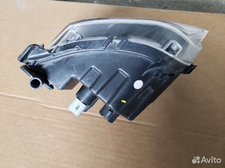 Hyundai Santa Fe 4 Противотуманная фара Правая