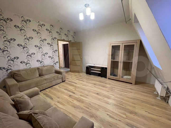 2-к. квартира, 56 м², 6/6 эт.