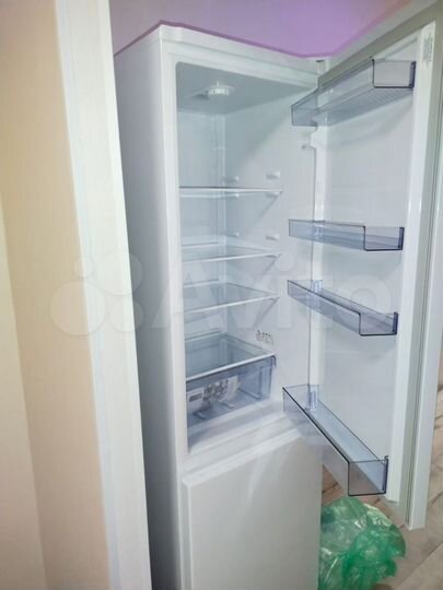 2-к. квартира, 53,1 м², 1/9 эт.