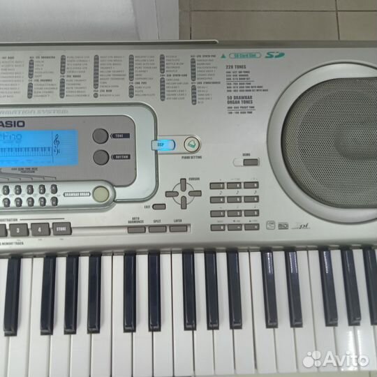 Синтезатор Casio WK-3300