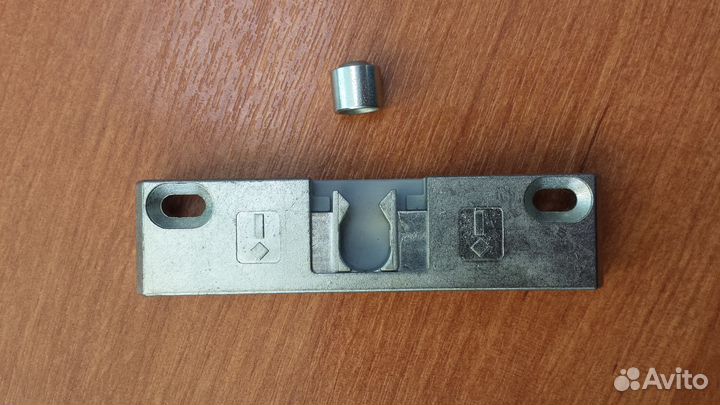 Защелка балконная для пластиковых дверей