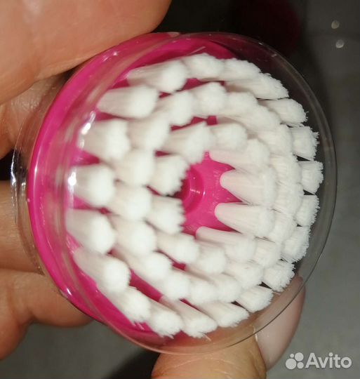 Щетка для умывания лица массажная avon