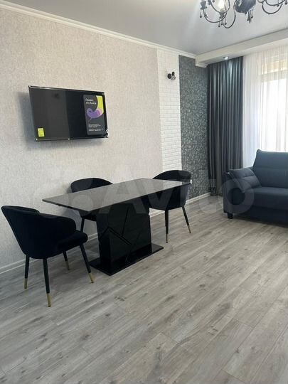 2-к. квартира, 56 м², 3/16 эт.