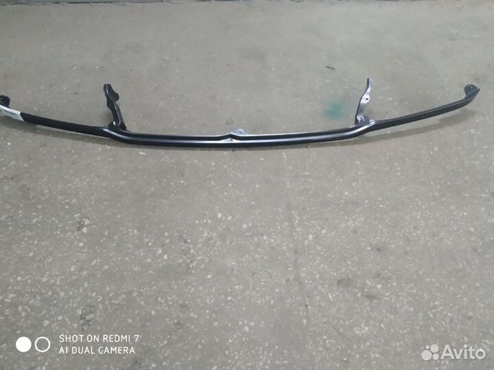 Планка под фары Тойота Ленд Крузер 100. 98-02 г.в