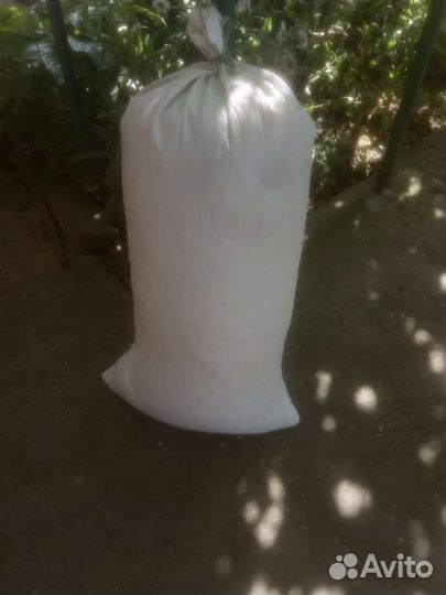 Опилки в мешках