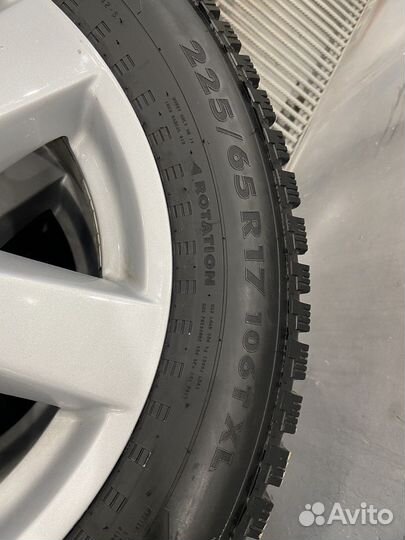 Nokian Tyres Hakkapeliitta 5 225/65 R17