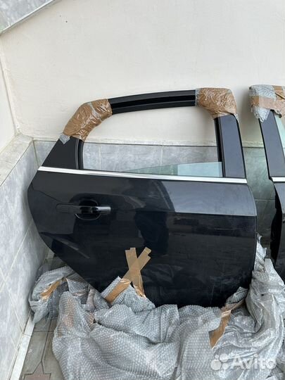 Форд фокус 3 передняя левая дверь темный серый