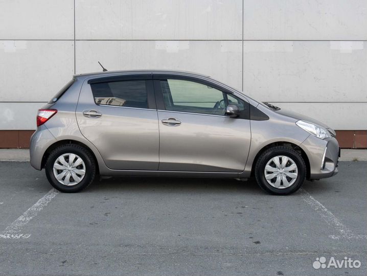 Toyota Vitz 1.0 CVT, 2018, 69 368 км