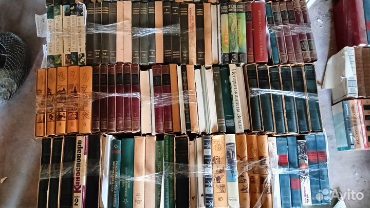 Антикварные книги по медицине, энциклопедия и т. д