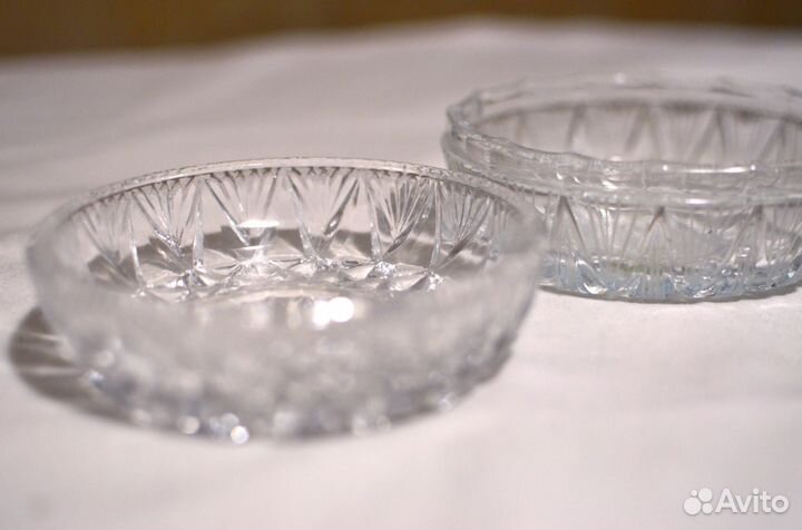 Пепельницы-розетки (штампованный хрусталь)