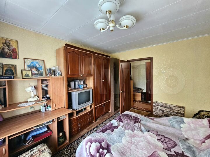 2-к. квартира, 50 м², 3/5 эт.