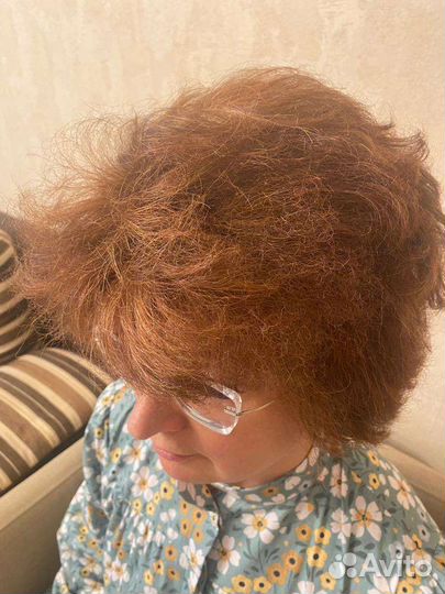 Парик женский короткий, искусственный, б/у