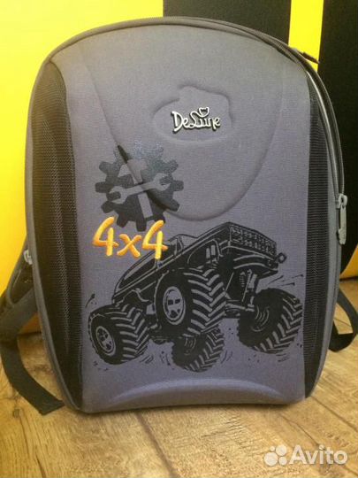 Продается ранец школьный