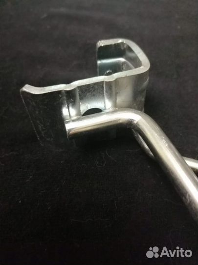 Крючки для стеллажей и перфорации