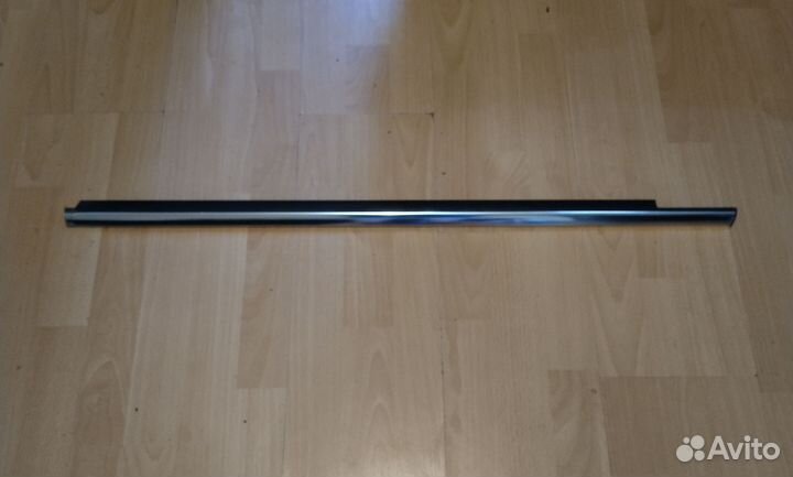 Накладка хром левая двери mercedes GLK 204