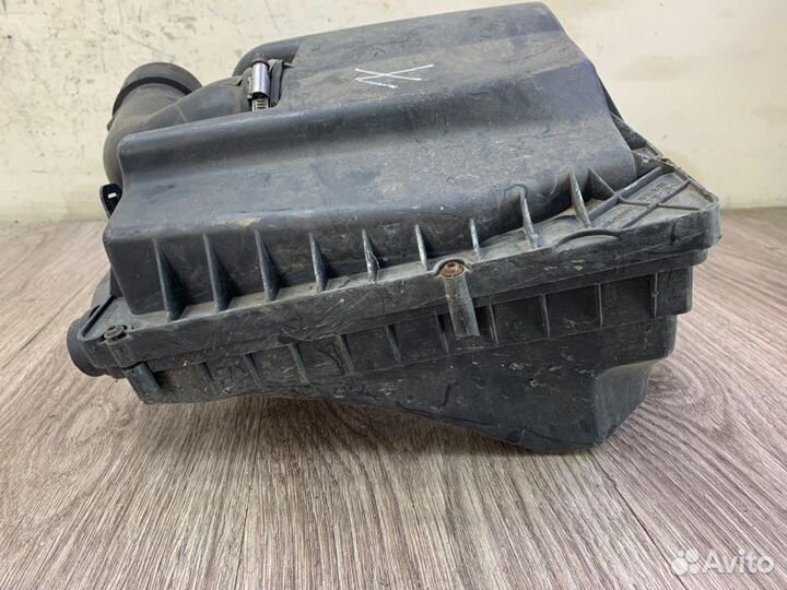 Корпус воздушного фильтра Opel Astra H 2004-2010