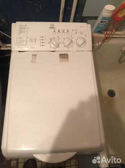 Стиральная машина с вертикальной загрузкой Indesit