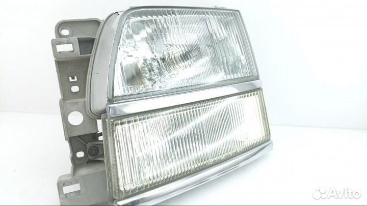 Фара левая Nissan Elgrand ALE50 1998