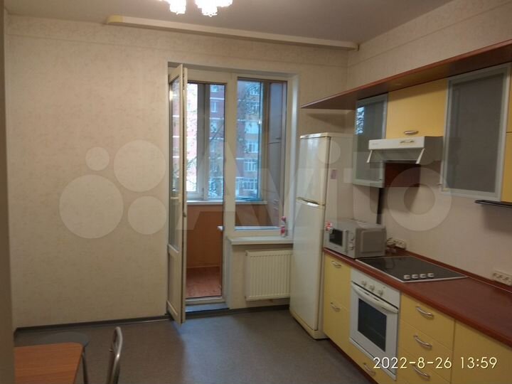 2-к. квартира, 77 м², 4/9 эт.