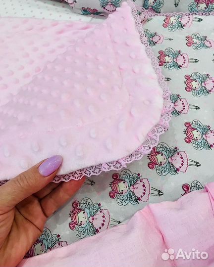 Комплект в детскую кроватку