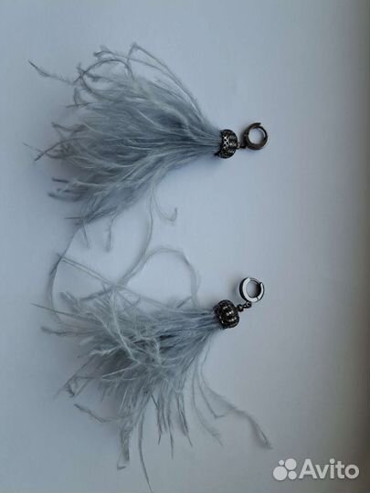 Серьги с перьями