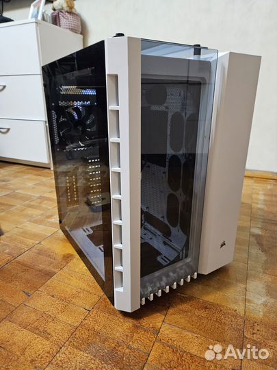 Корпус Corsair Crystal Series 680X RGB