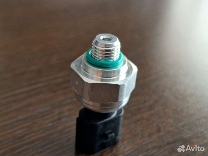 Датчик давления кондиционера Renault / 921361722R