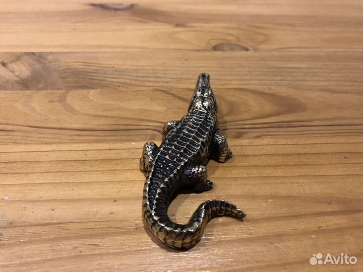 Фигурка. Статуэтка. Крокодил. Аллигатор