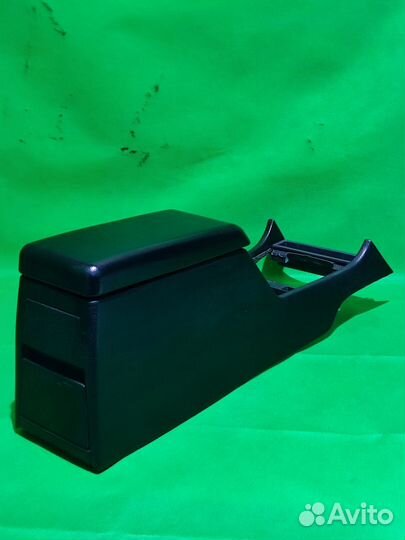 Подлокотник Mercedes w202