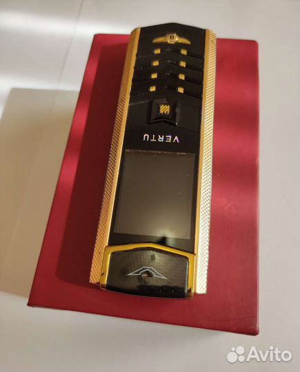 Телефон Vertu