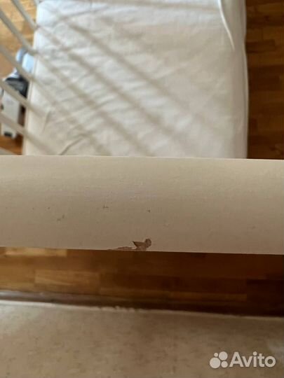 Детская кроватка с маятником