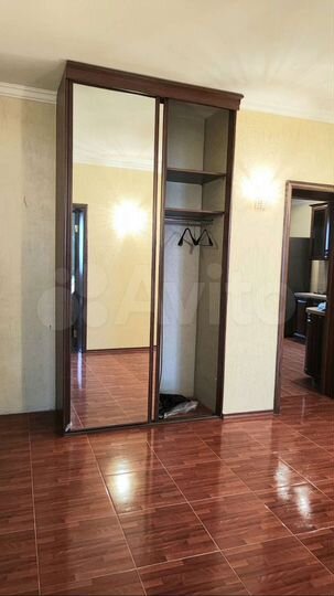 2-к. квартира, 92 м², 9/11 эт.