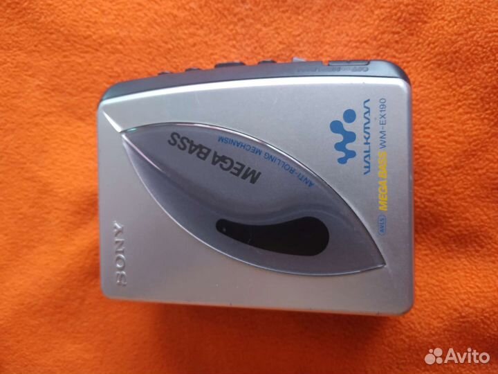 Кассетный плеер Sony