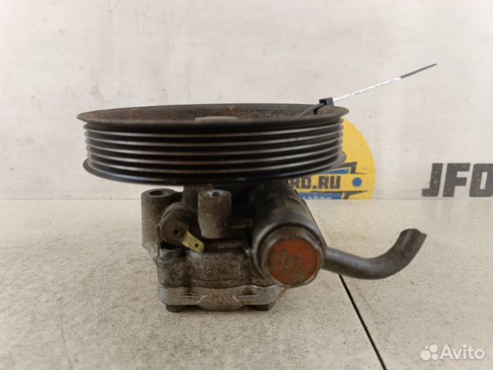 Насос гидроусилителя Mitsubishi L200 KB4T 2.5 TD