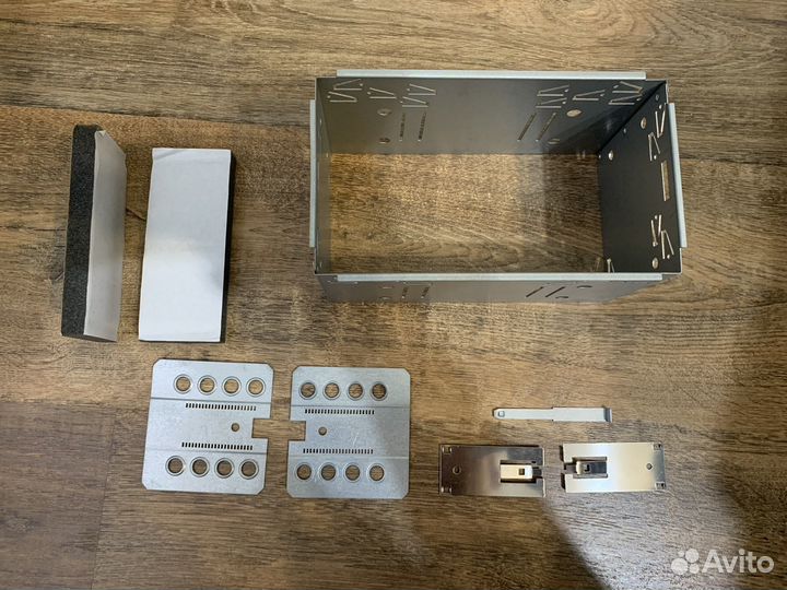 Корзина для установки магнитолы