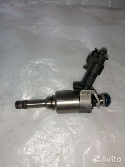 Форсунка топливная Skoda Octavia A5, 1.8