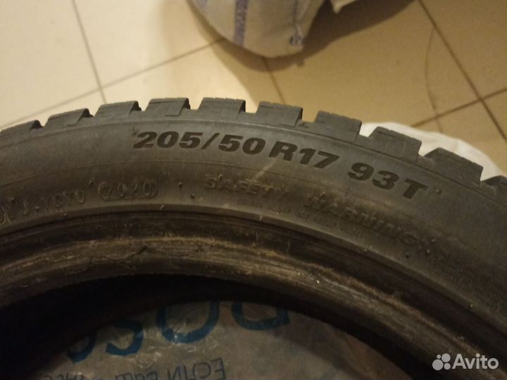 Kumho WinterCraft ice Wi31+ 205/50 R17 93T