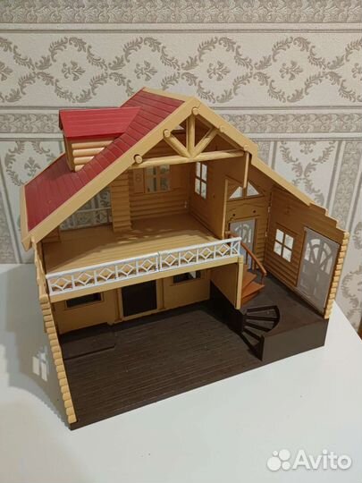 Детский игрушечный домик