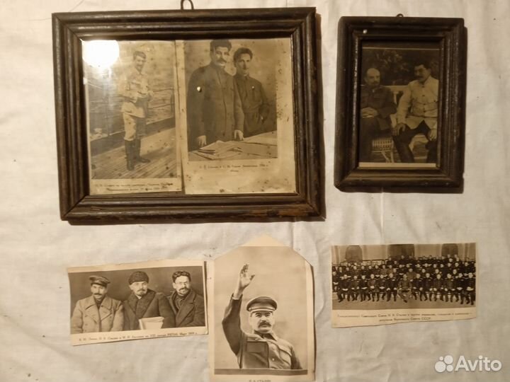 Старинные рамки с изображениями вождей. РСФСР