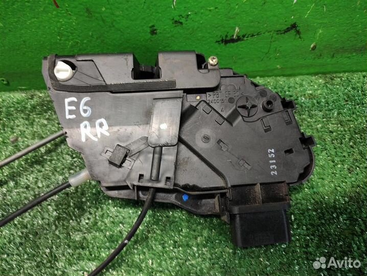 Замок двери задней правой Mazda 3 (BK) 2005