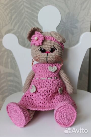 Вязаная игрушка (Розовая кошечка) 30см