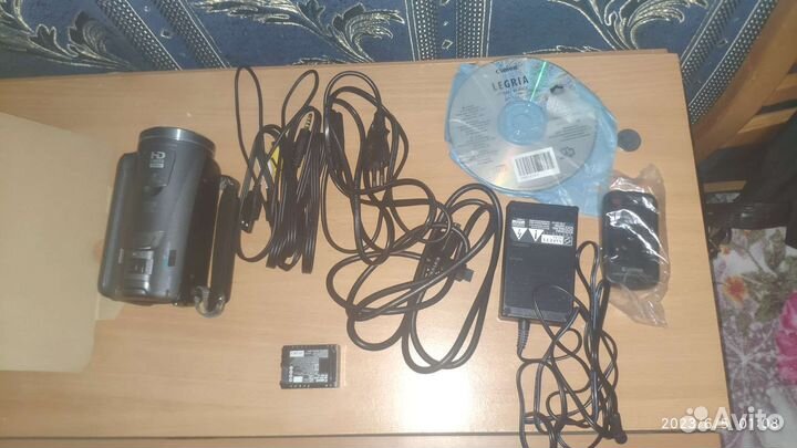 Видеокамера canon legria