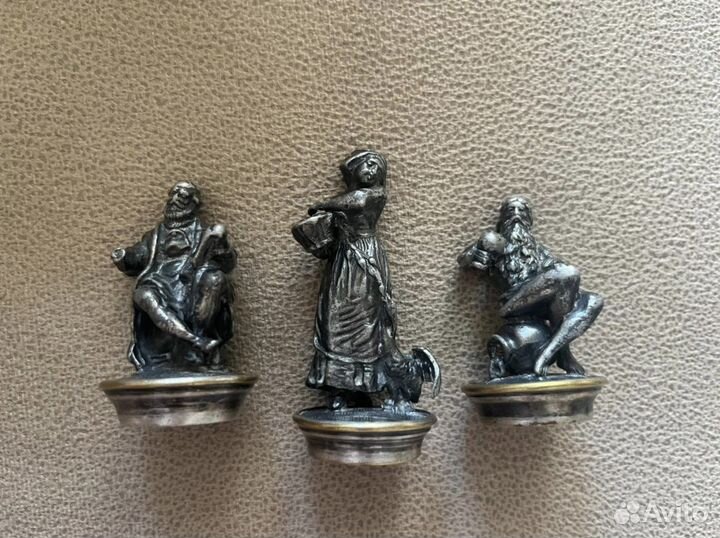 Пробки старинные металл/серебро