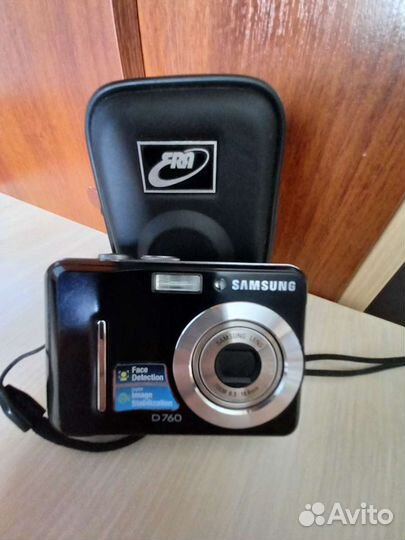 Компактный фотоаппарат