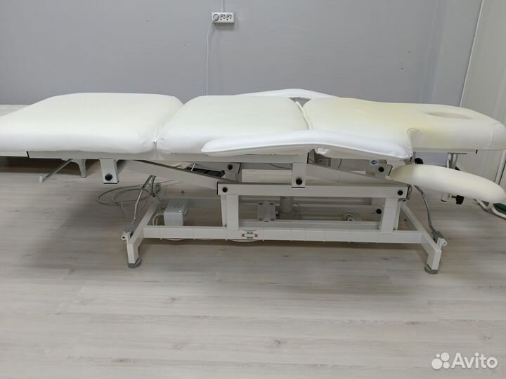 Массажный стол с электроприводом