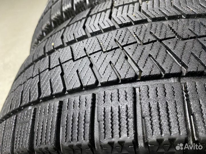Bridgestone Blizzak VRX2 205/55 R16